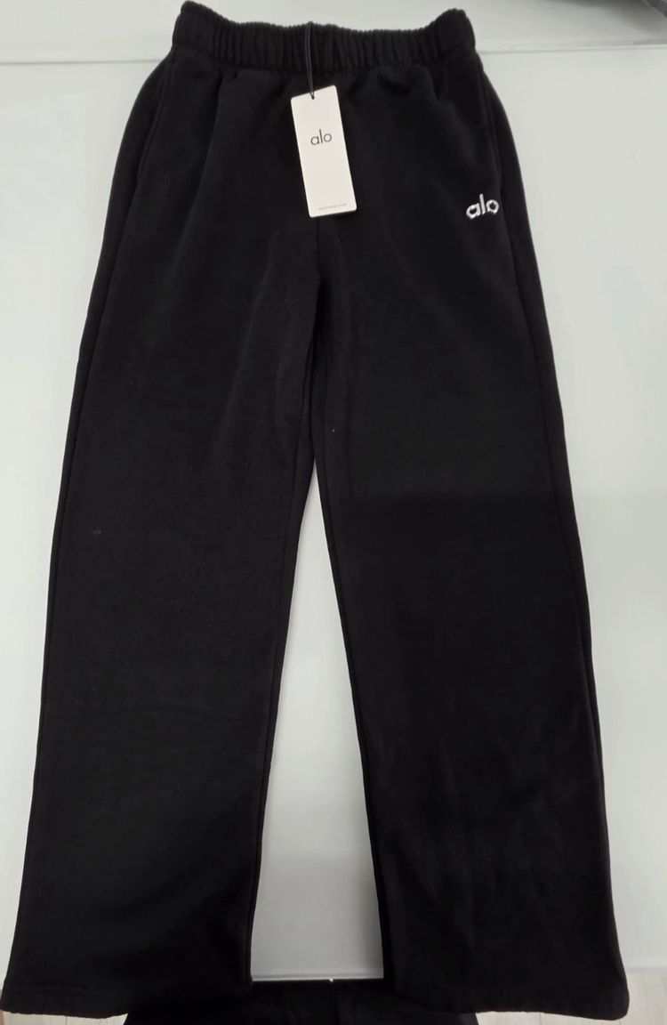 Alo Alo Black Sweatpants product image